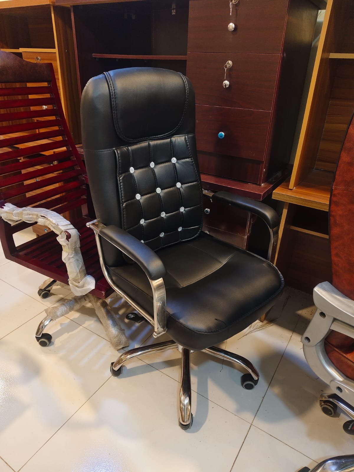 Boss chair M-03 Black