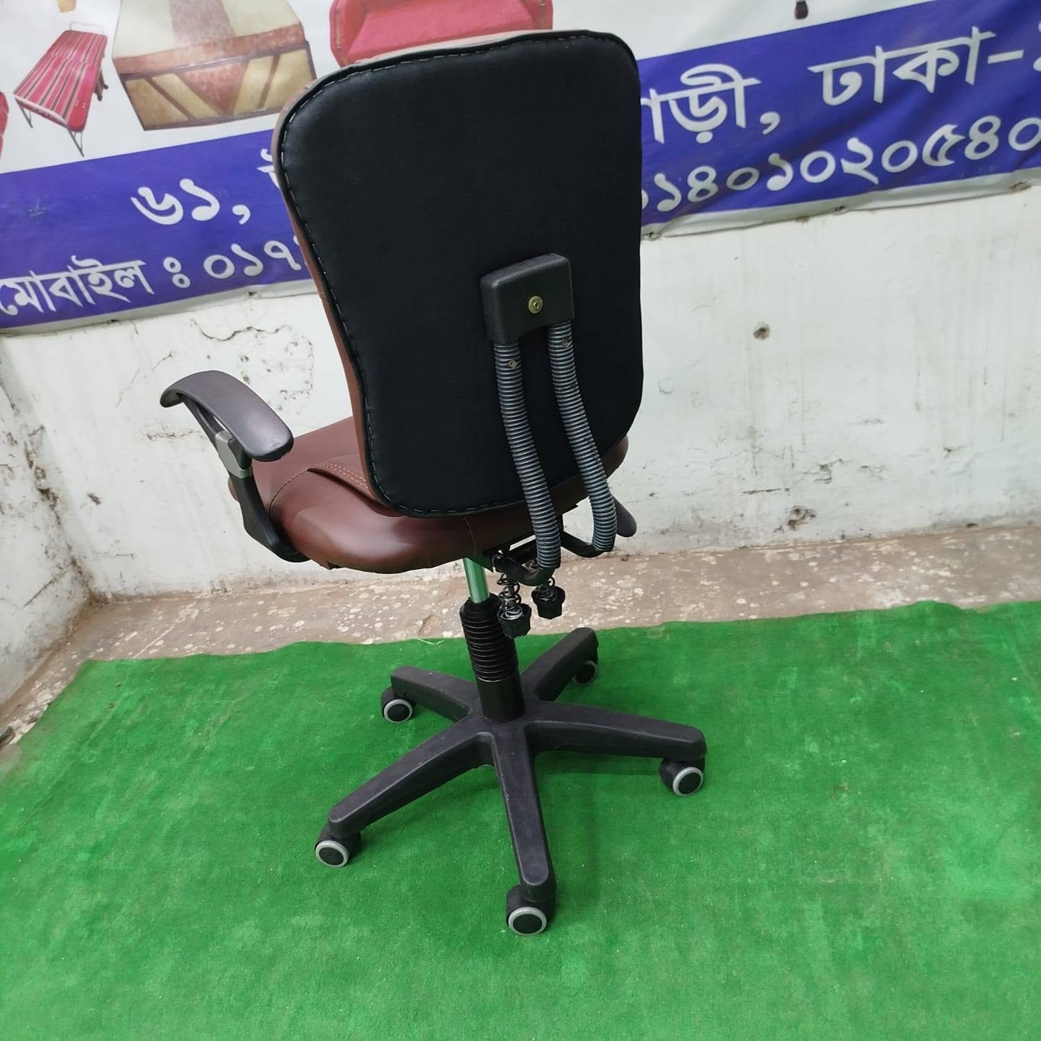 ডেস্ক চেয়ার - কালো কালার - Image 2