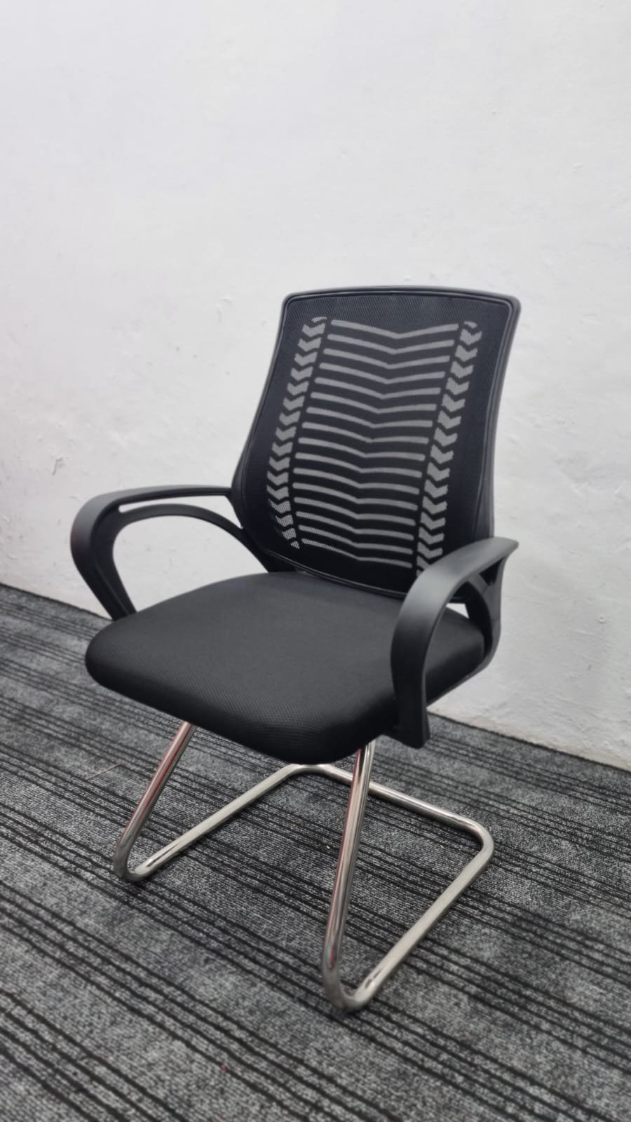 V Mash visitor SS chair
