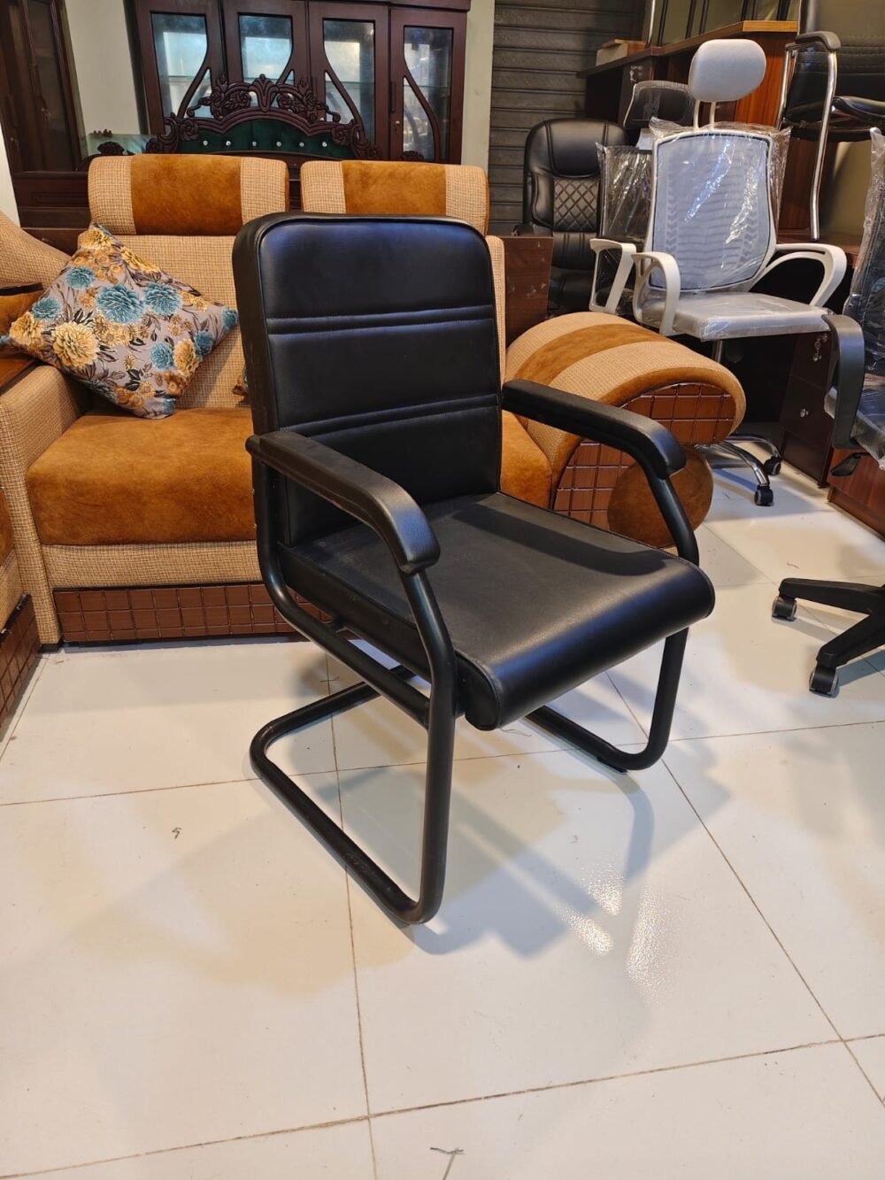 visitor Chair 12ven Black